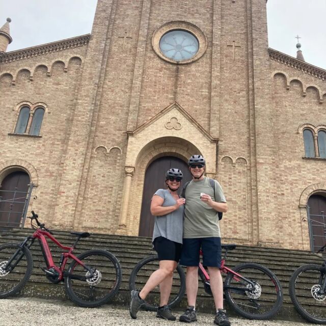 Grazie to Sheila and his husband for having spent an amazing morning with us discovering the secrets of the province of Modena!!

#ebikemodena 
#parmigianoreggiano 
#acetobalsamico 
#ebiketours