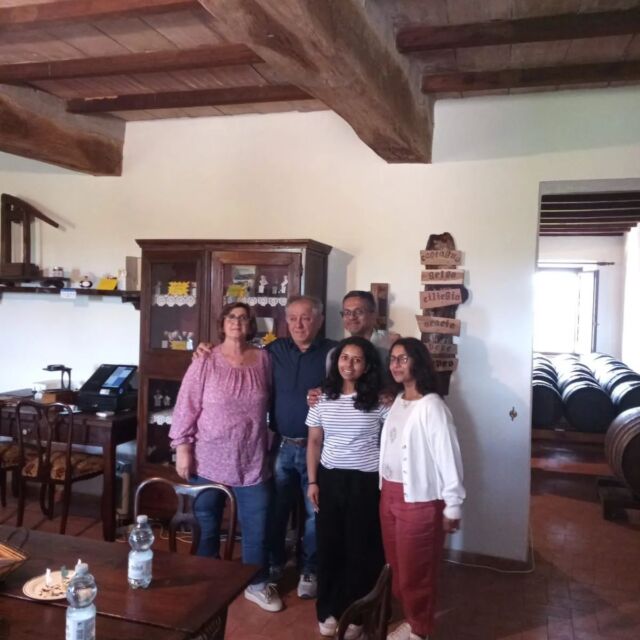 Do you know why is Aceto Balsamico Tradizionale di Modena so special?

We can explain you why and also show you beautiful landscapes!

Grazie to this beautiful family from Illinois 🇺🇲 for having shared with us this beautiful ebike ride! 

#acetobalsamico 
#ebiketours 
#ebikemodena 
#passion