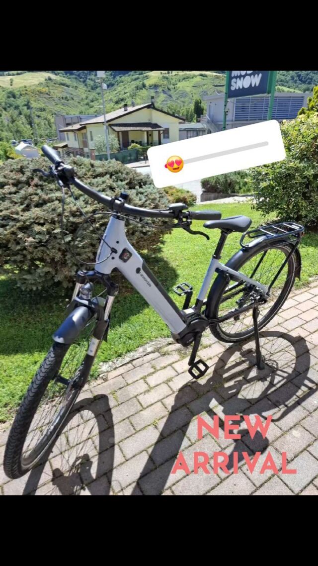 New arrivals!!
Brand new e-bikes to ride, taste and have fun with us!!! 🚴‍♂️🚲

#ebikewithus

#ebikemodena
#newarrivals 
#cannondale 
#cannondalebikes 
#rideandtaste